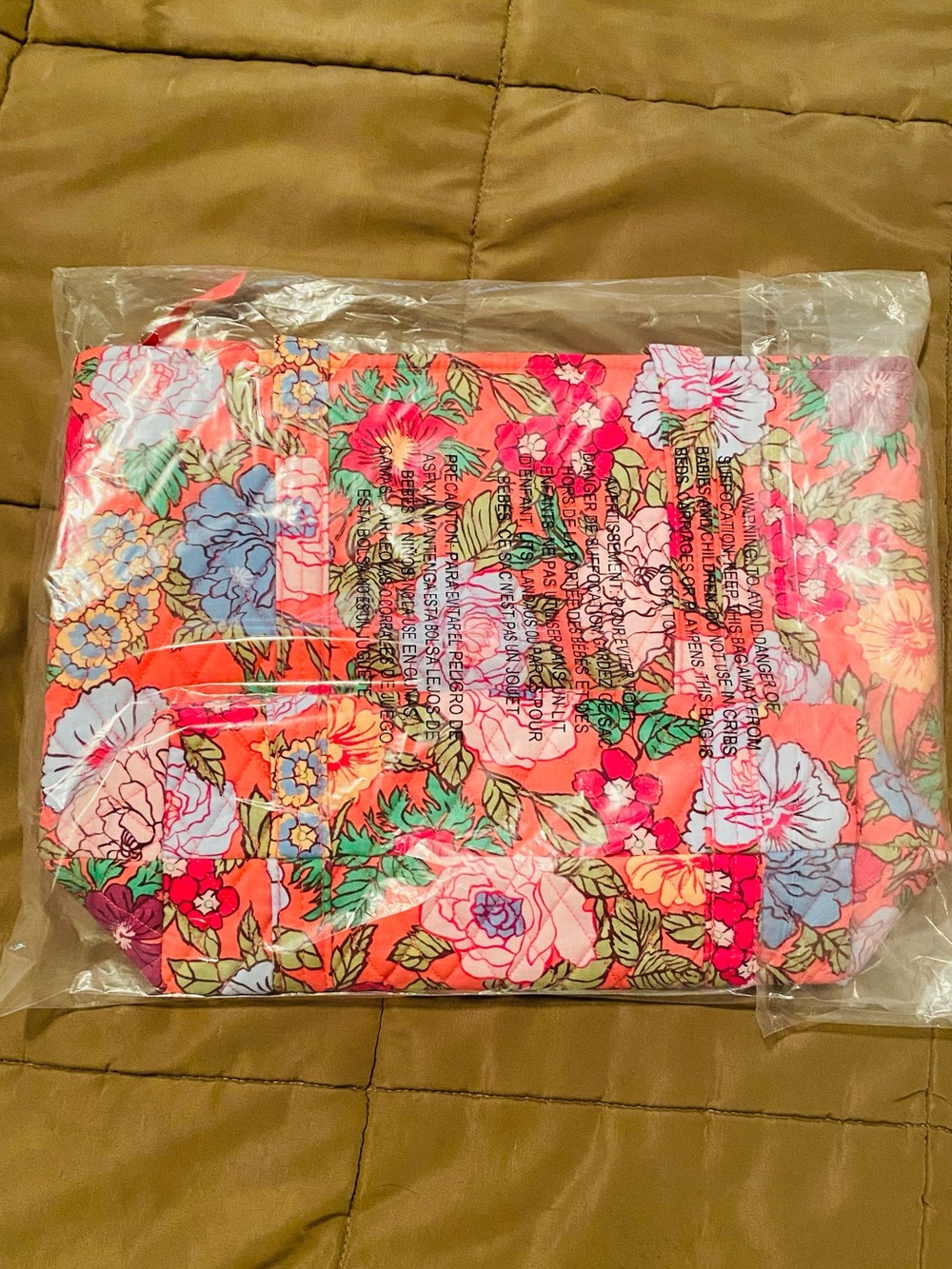 Vera Bradley Glenna Satchel. NWT. Vibrant Gardenias - Picture 3 of 5